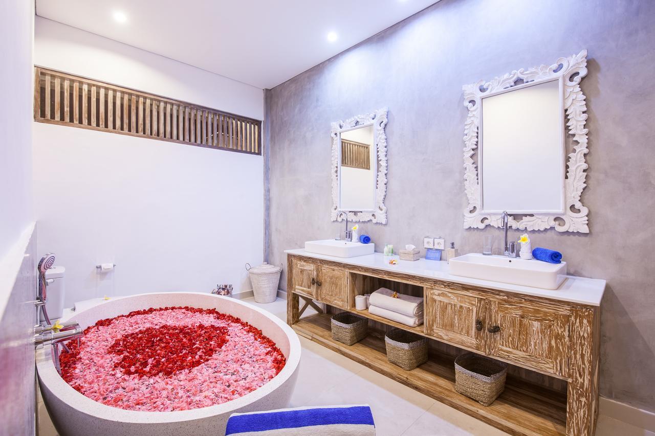 Ambermoon Villa 2 Семиняк Екстериор снимка